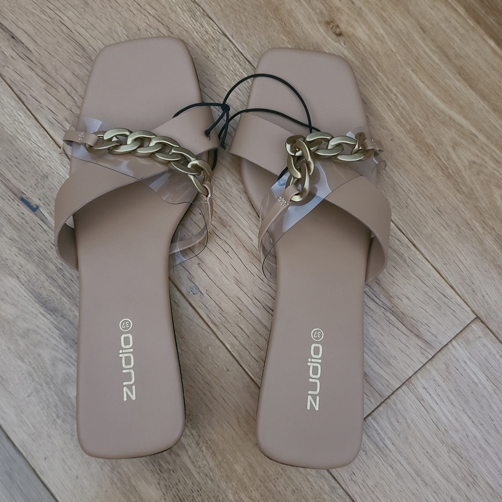 Women's Tan Sandals with Gold Chain